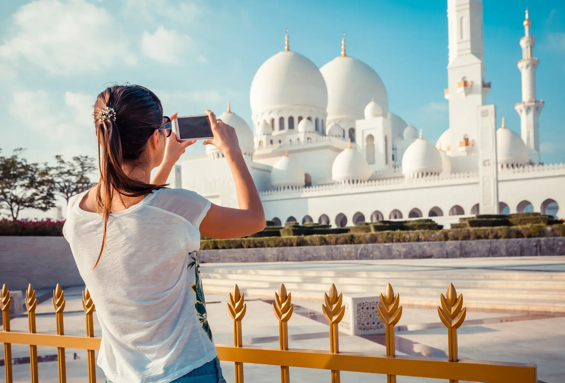 Sheikh Zayed Grand Mosque Visit - Photo 3