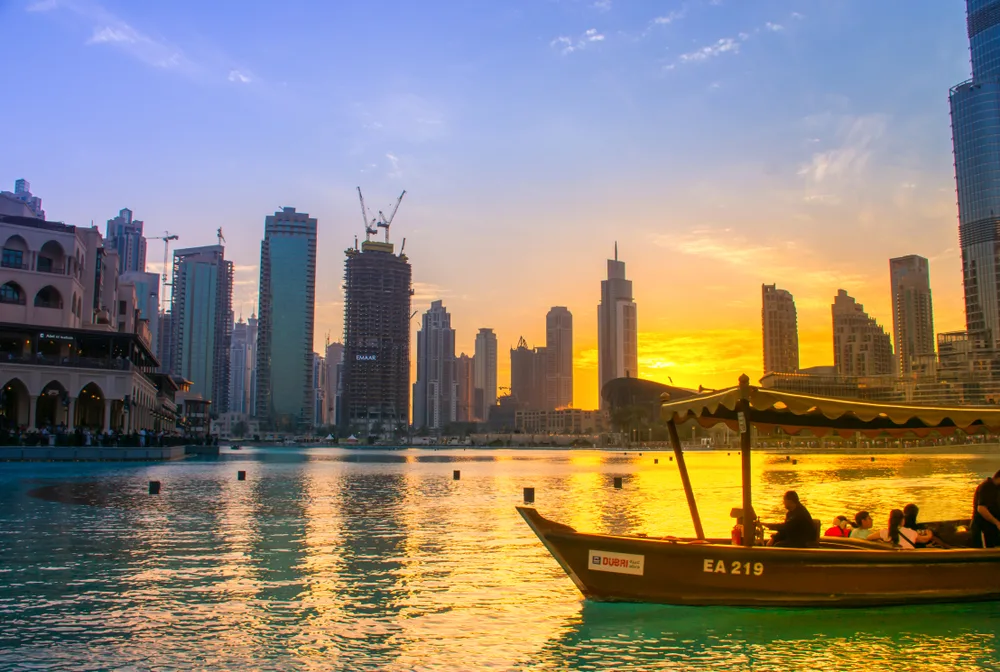Dubai Fountain Show and Lake Ride